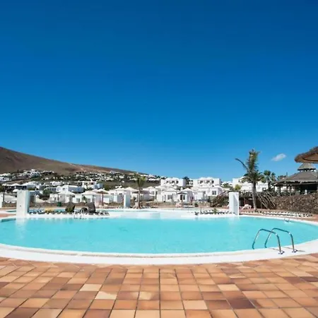 Apartament La The One Bedroom With Half Board, Wifi, In Playa Blanca *