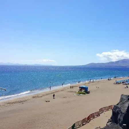 La The One Bedroom With Half Board, Wifi, In Playa Blanca 普拉亚布兰卡