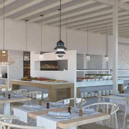 La The One Bedroom With Half Board, Wifi, In Playa Blanca Apartment *
